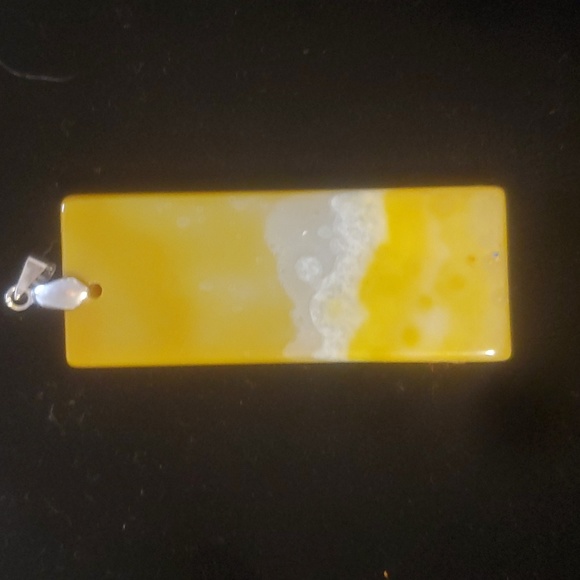 New Yellow Onyx Druzy Geode Agate Oblong Pendant. - Picture 16 of 16